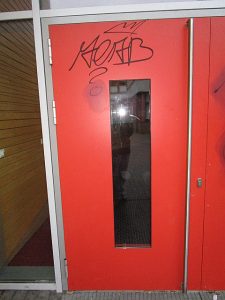Graffitientfernung Oldenburg Bremen Forum Sporthalle Ofenerdiek 002